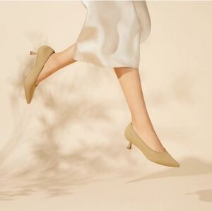 The Vivaia Stella Pointed Toe Nude‎ Beige Everyday Comfort Kitten Heels Pumps 41